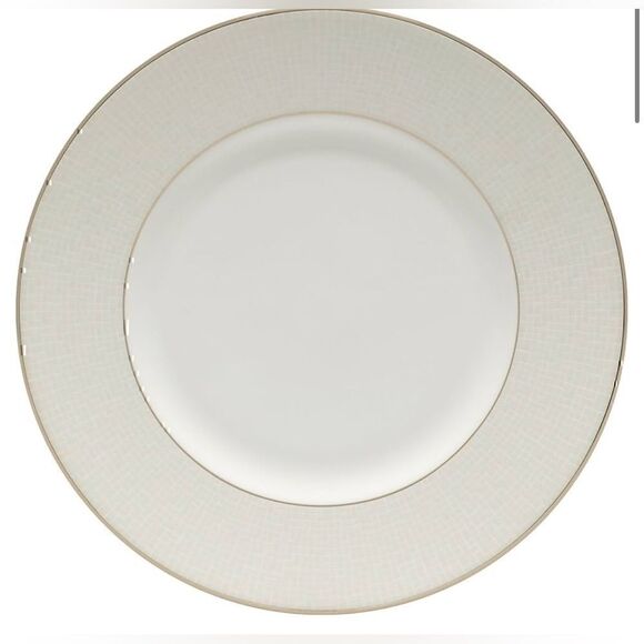Royal Doulton Opalene Accent Plates , 9-Inch ( 2 plates) - Picture 1 of 9